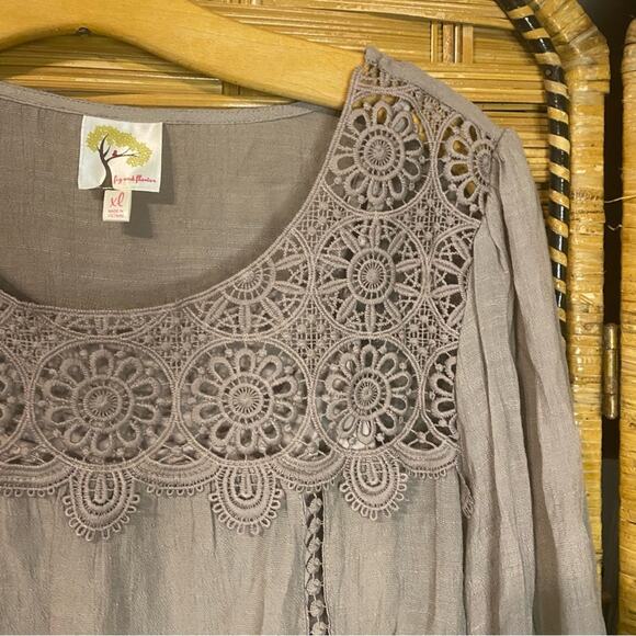 Fig and Flower Gray Embroidered Cuffed Sleeve Blouse XL boho peasant cottagecore - Picture 3 of 9